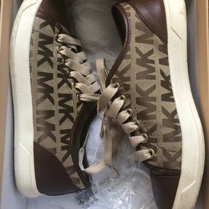 MK Sneakers